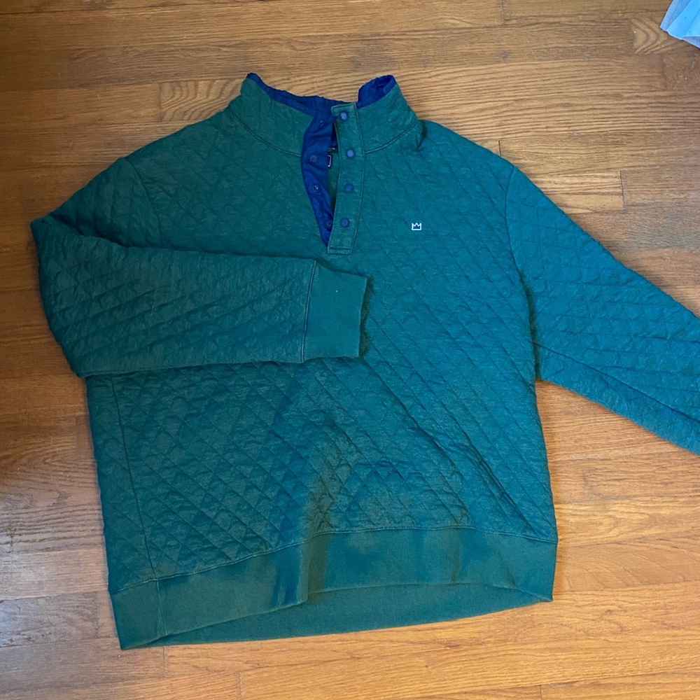 Crown & Ivy Quilted Hunter Green Pullover